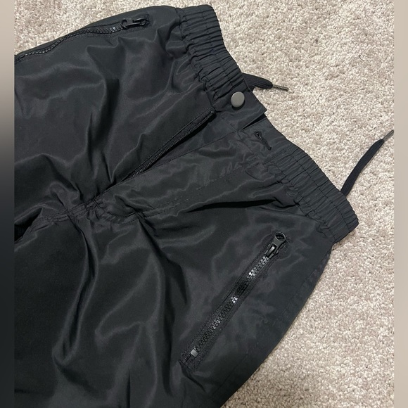 22. ICEBURG Outerwear - Picture 3 of 7